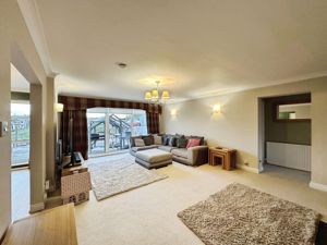 Photo 19- click for photo gallery